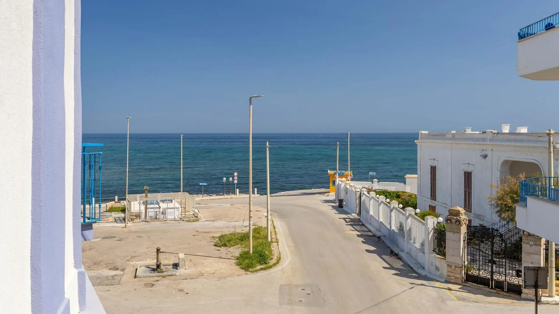 Golden Shore Bari