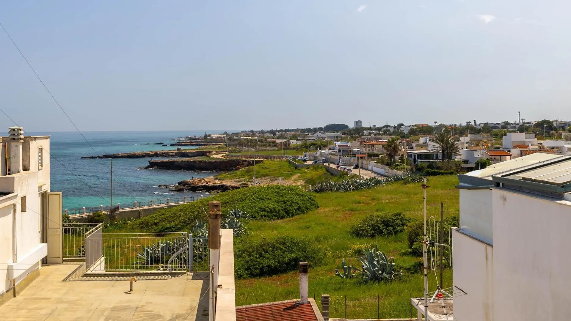 Golden Shore Bari Italien